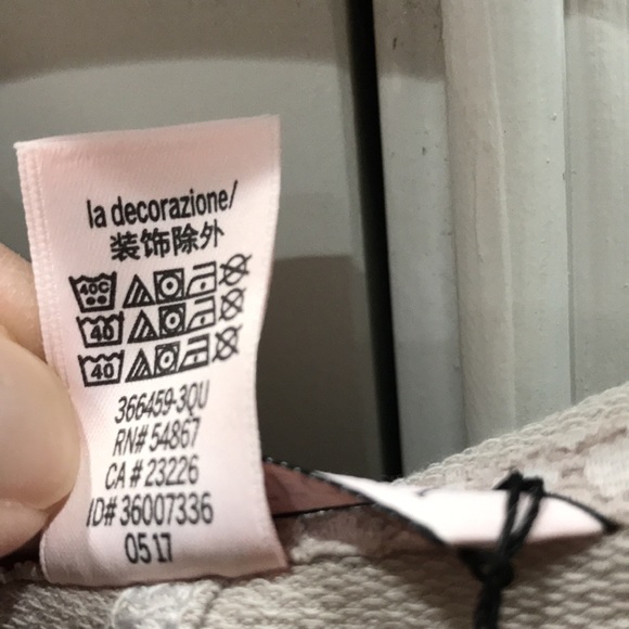 🎁VICTORIA’S SECRET Cardigan - Picture 5 of 13